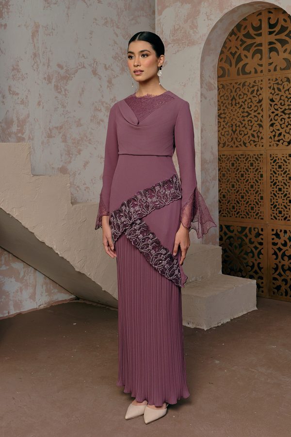 anggun_plum_A_4 anggun_plum_A_4