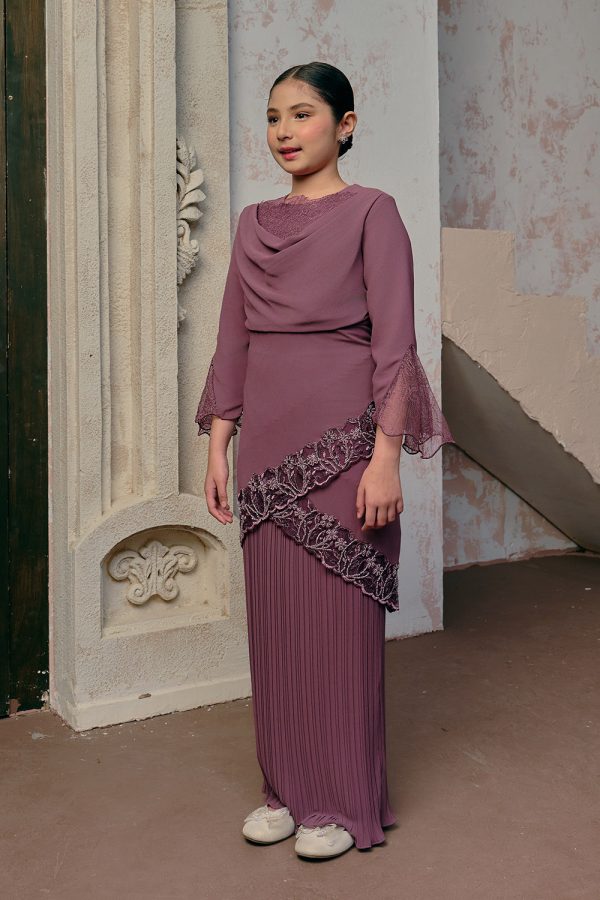 anggun_plum_K_4 anggun_plum_K_4