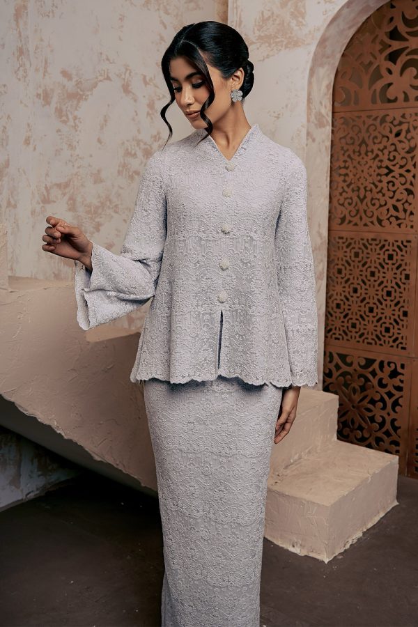 kartika.grey.6 kartika.grey.6