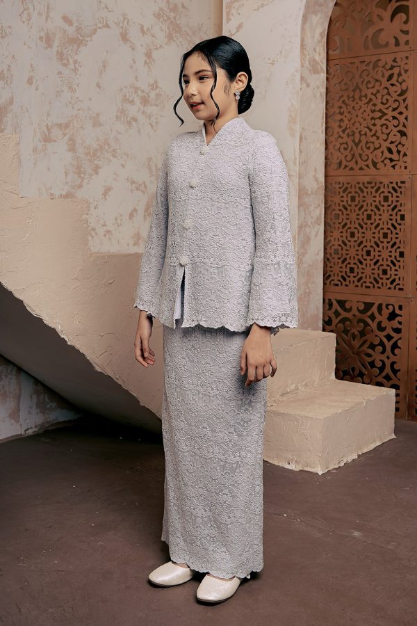 kartika.greyy.2 kartika.greyy.2