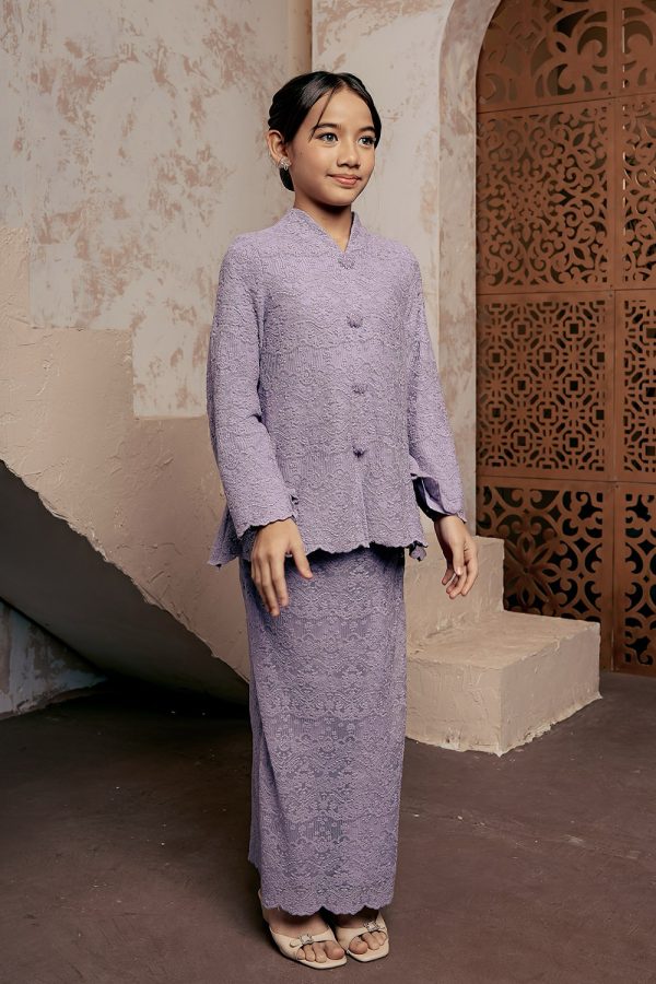 kartika.lavenderr.3 kartika.lavenderr.3