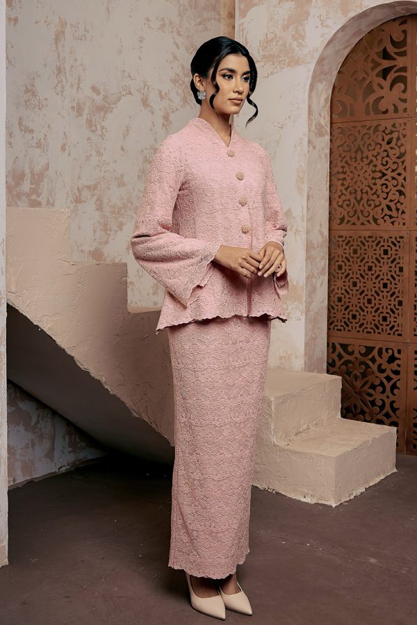 kartika.pink.3 kartika.pink.3