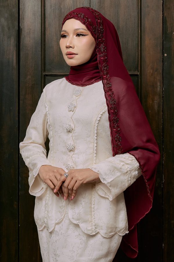 kesuma.maroon.4 kesuma.maroon.4