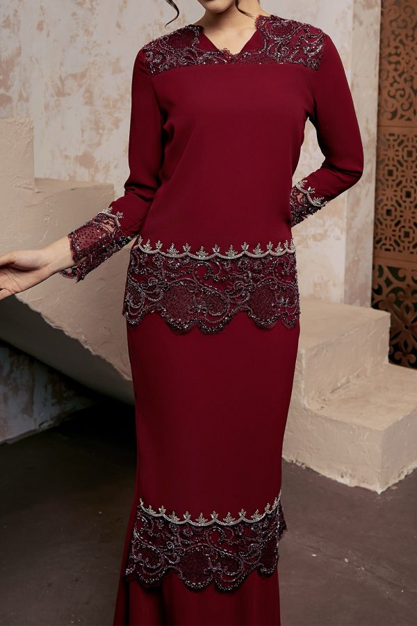 seri.maroon.4 seri.maroon.4