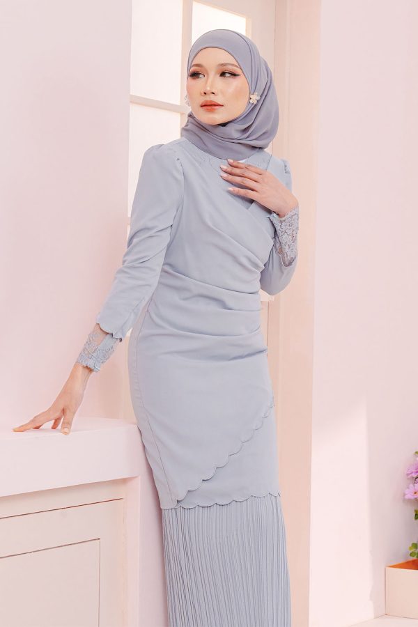Dahlia Kurung - Grey
