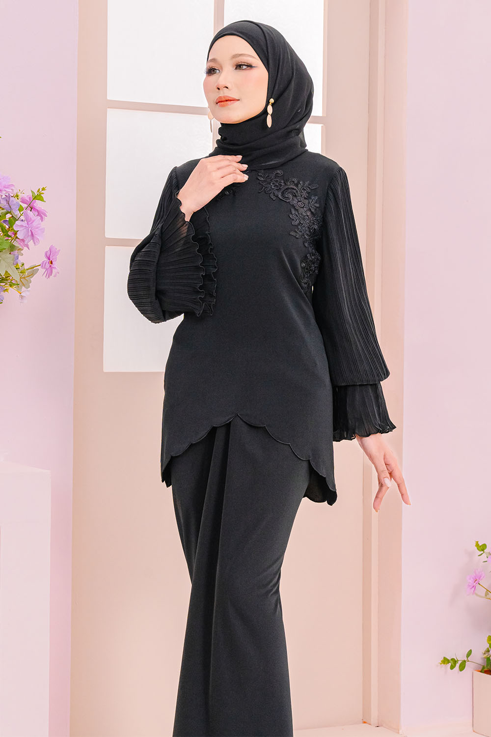 Magnolia Kurung - Black