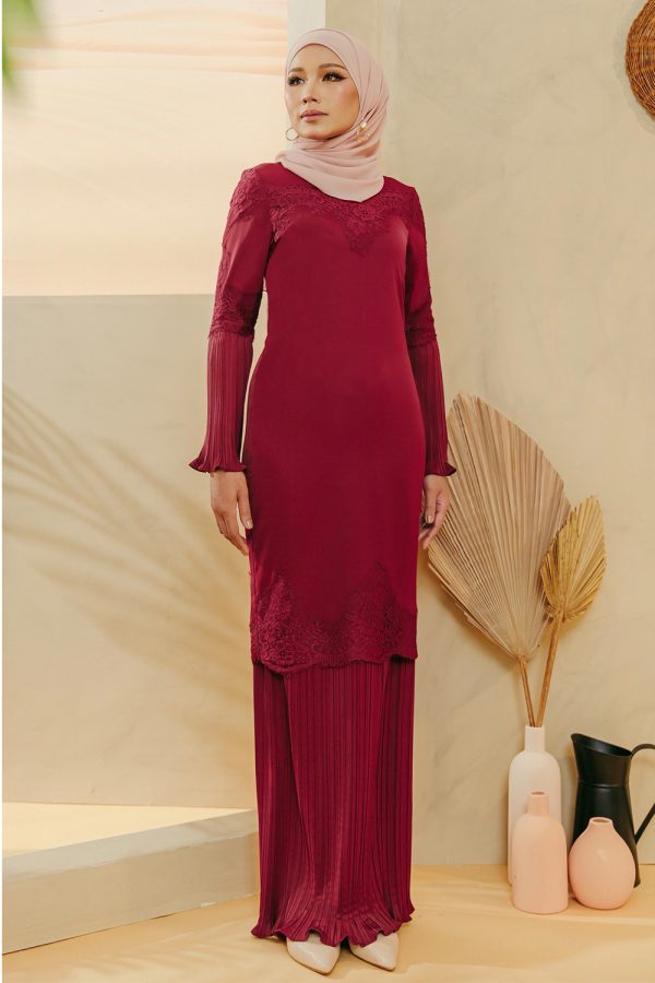 Ariel Pleated Kurung Maroon Burgundy 