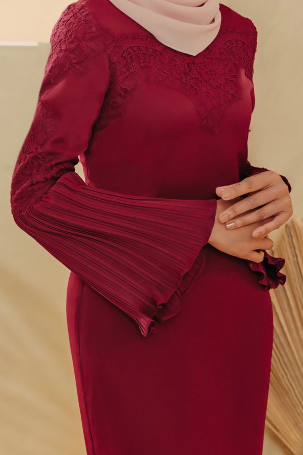 Ariel Pleated Kurung Maroon Burgundy 