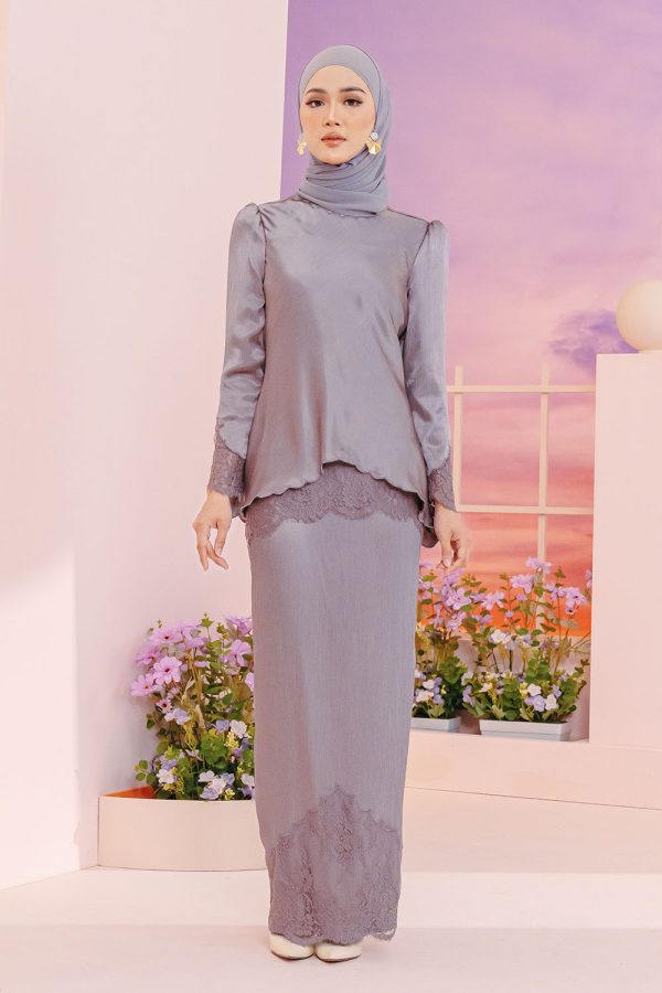 Daisy Kurung - Greyish Purple