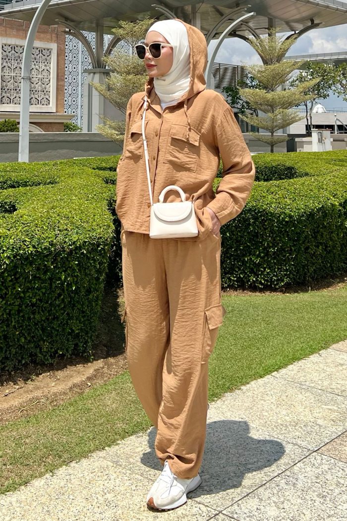 Lily Cargo Set - Nude Brown